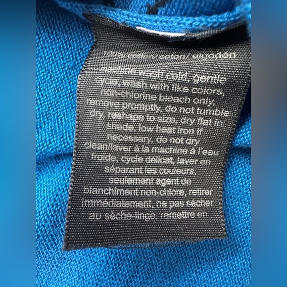 Tommy Hilfiger Argyle Sweater XL 💙🤍 - Picture 4 of 4